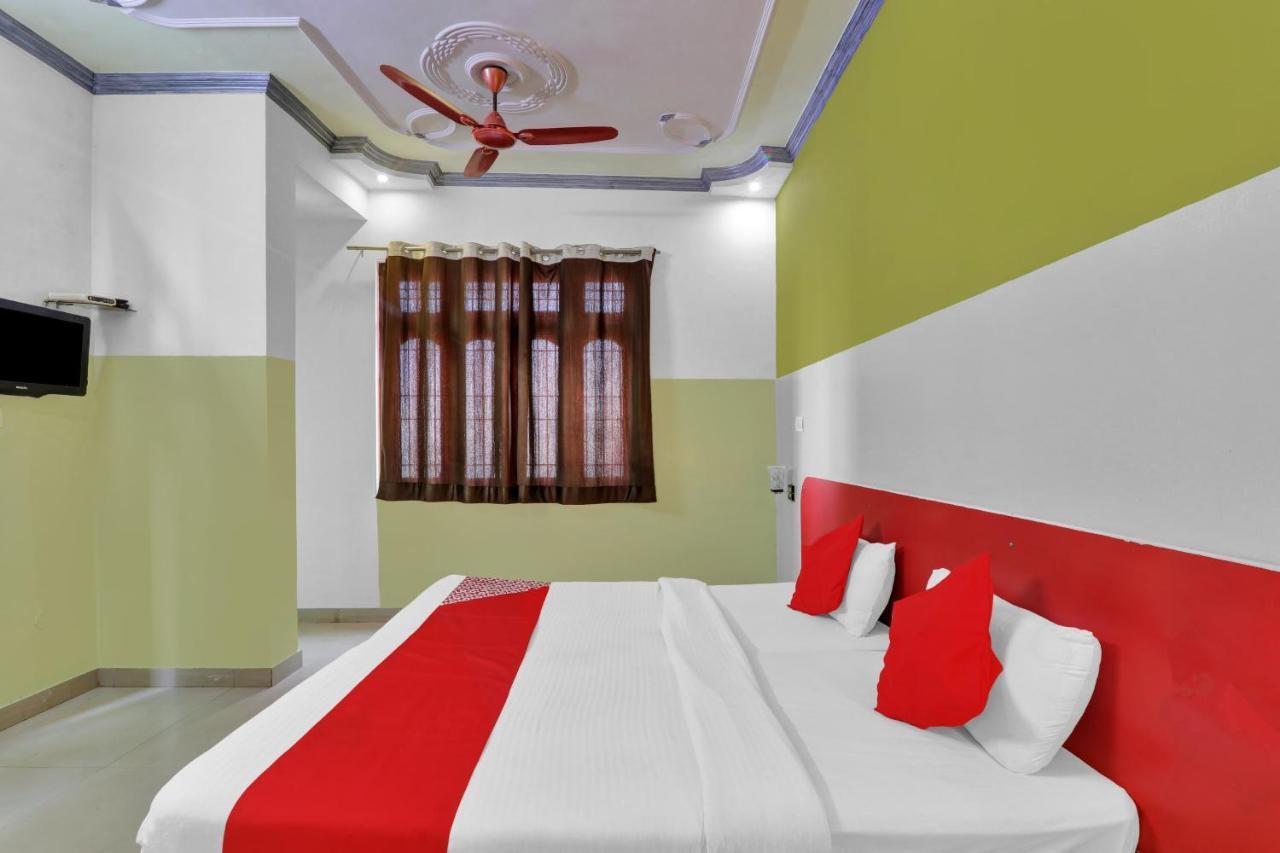 Oyo 82407 K Shree Guest House Waranasi Zewnętrze zdjęcie