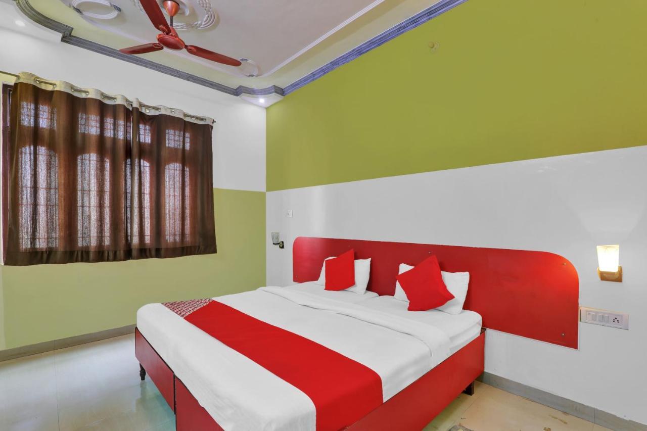 Oyo 82407 K Shree Guest House Waranasi Zewnętrze zdjęcie